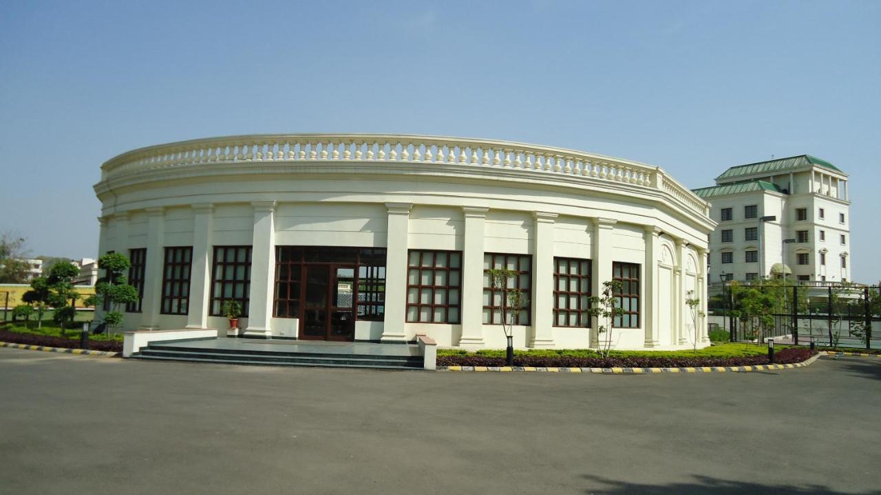 Hotel Dlf Club 3 Gurgaon Exterior foto